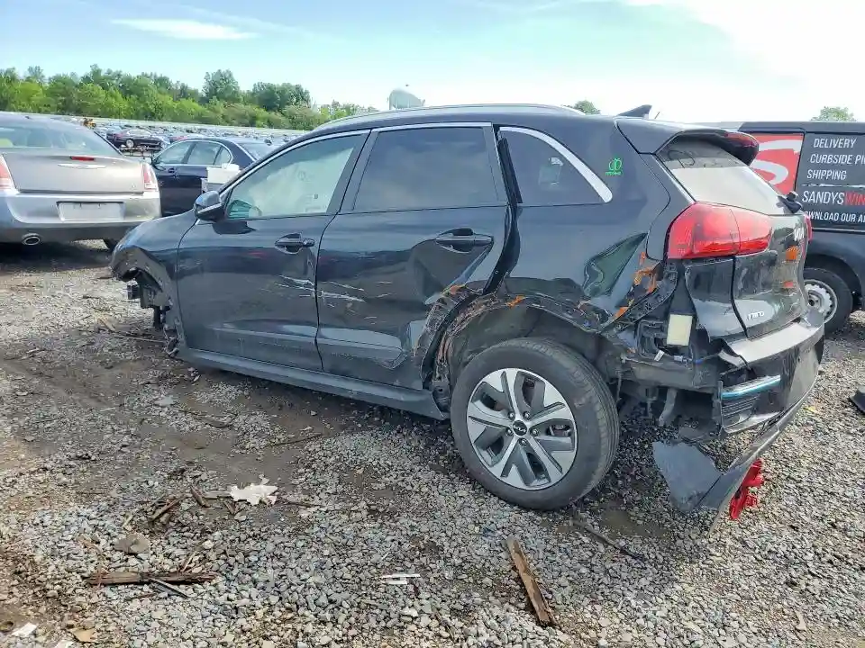 KNDCC3LG8N5153718 2022 KIA-1