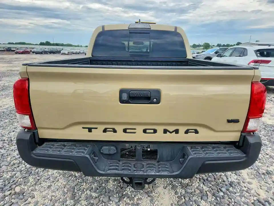5TFCZ5AN8HX112056 2017 TOYOTA TACOMA-5