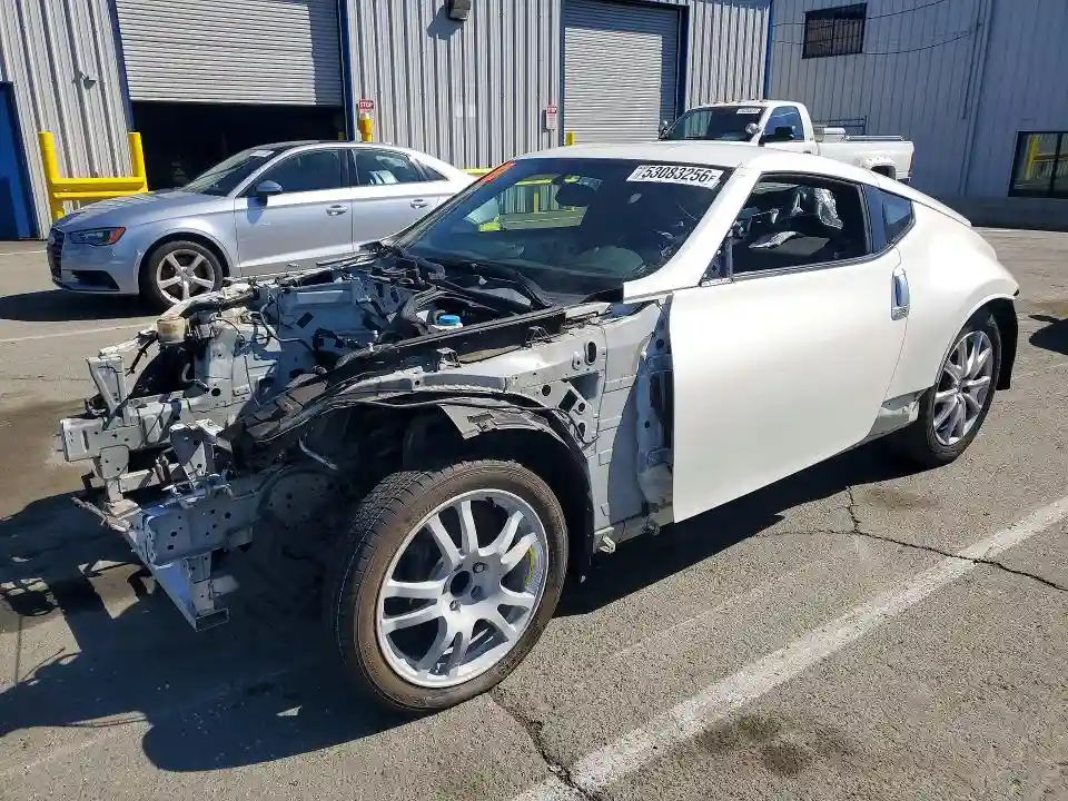 JN1AZ4EHXHM955394 2017 NISSAN 370Z-0