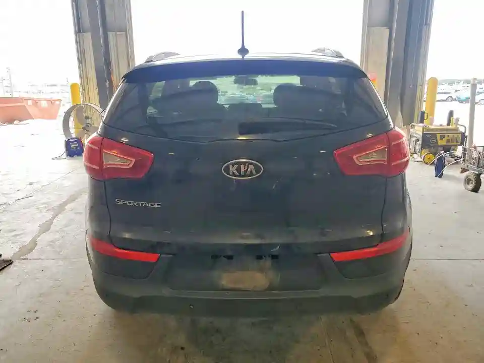 KNDPBCA2XB7153330 2011 KIA SPORTAGE-5