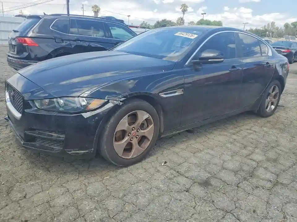 SAJAR4BG8HA962887 2017 JAGUAR XE-0