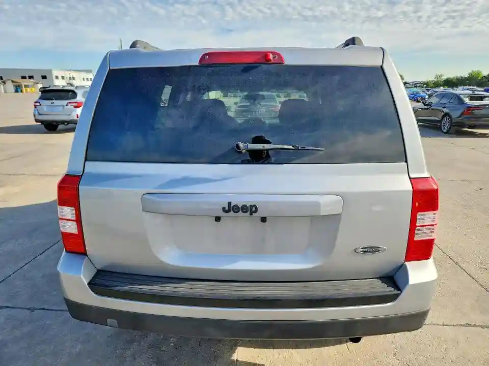1C4NJPBA3FD211230 2015 JEEP PATRIOT-5