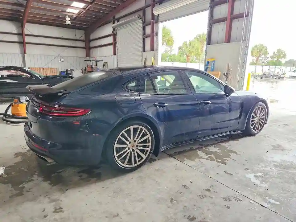 WP0AA2A72JL100755 2018 PORSCHE PANAMERA-2