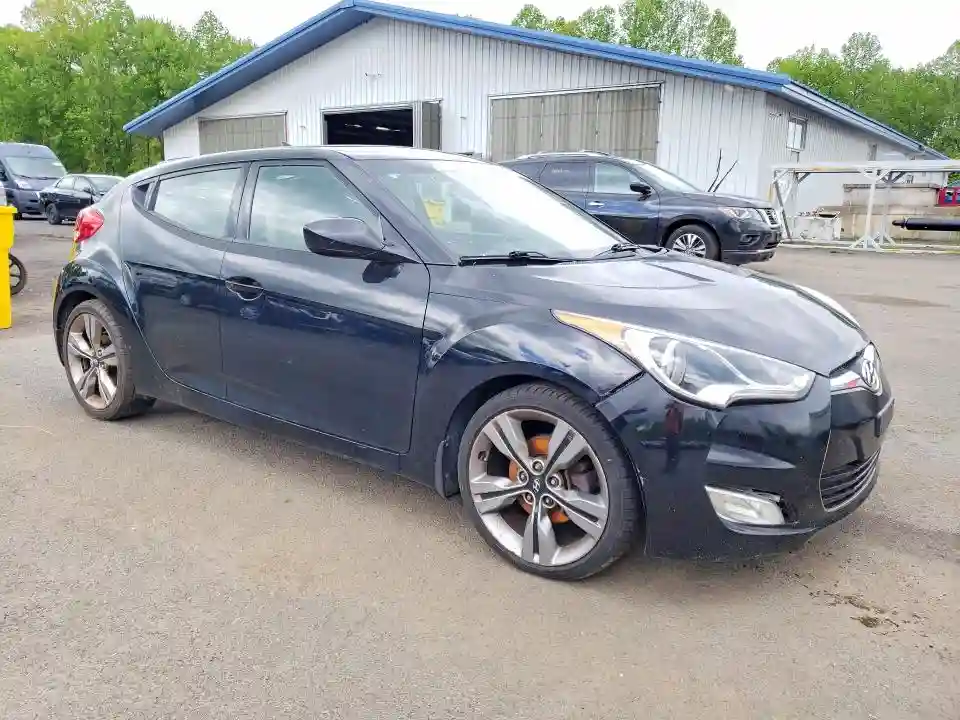 KMHTC6AD3DU099190 2013 HYUNDAI VELOSTER-3