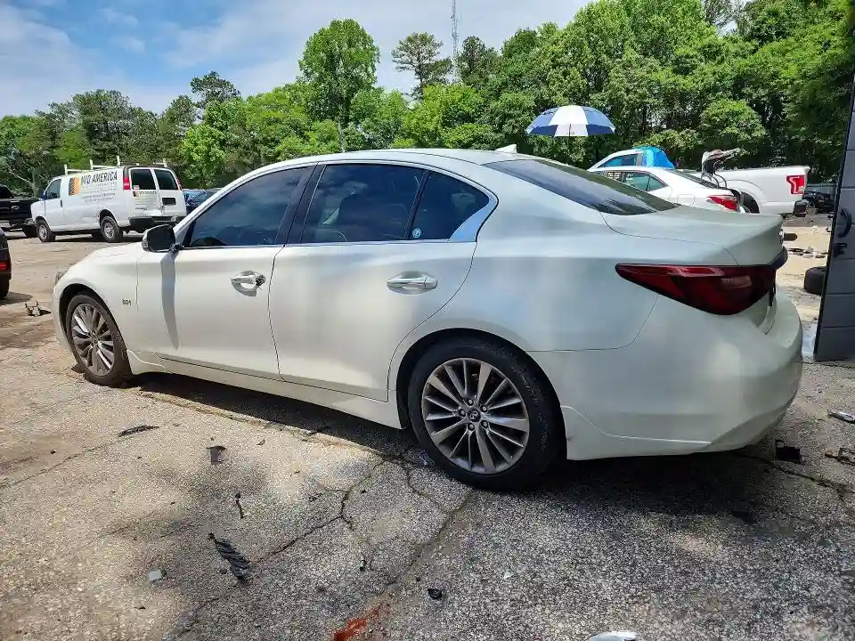 JN1EV7AP4JM352703 2018 INFINITI Q50-1