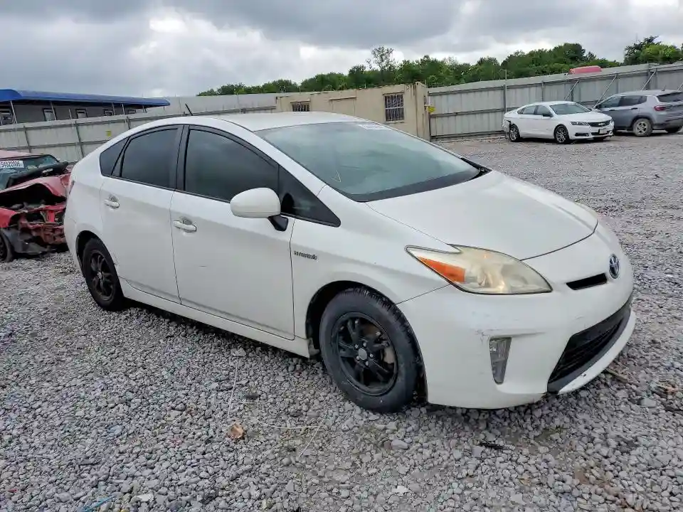 JTDKN3DUXE0360344 2014 TOYOTA PRIUS-3