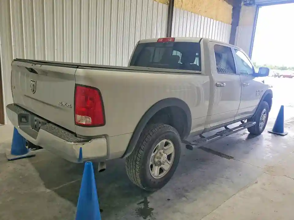 3C6TR5DT6HG568188 2017 RAM 2500-2