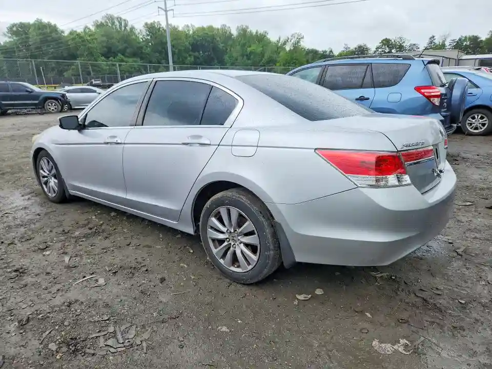1HGCP2E74BA095607 2011 HONDA ACCORD-1