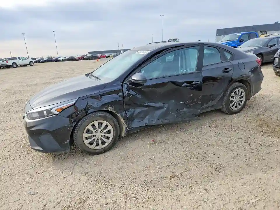 3KPF24AD7PE656629 2023 KIA FORTE-0