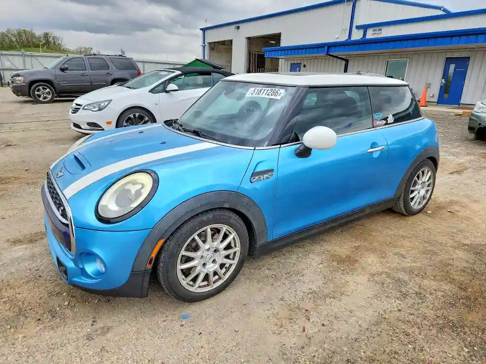 2016 MINI COOPER