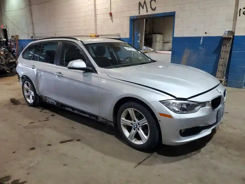 WBA3K5C55EKT33556 2014 BMW 3 SERIES-3
