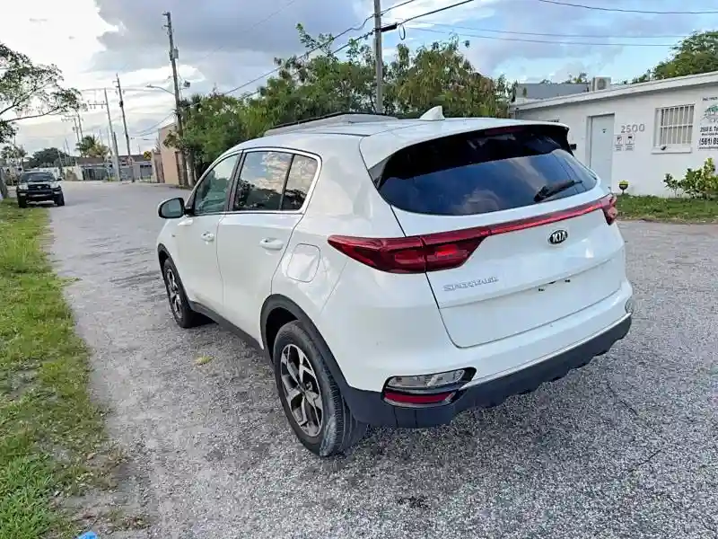 KNDPMCAC9L7699024 2020 KIA SPORTAGE-2