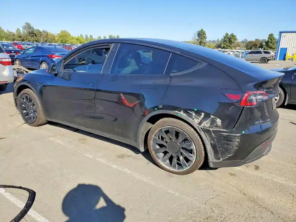 7SAYGAEE4NF554467 2022 TESLA MODEL Y-1