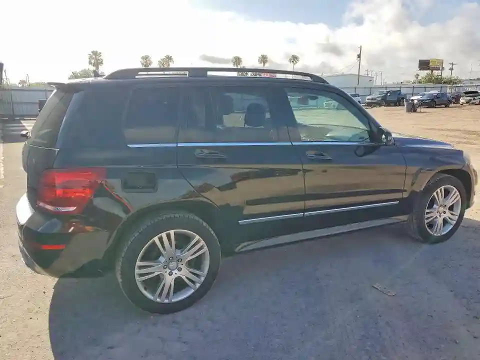 WDCGG5HB0FG341891 2015 MERCEDES-BENZ GLK-CLASS-2