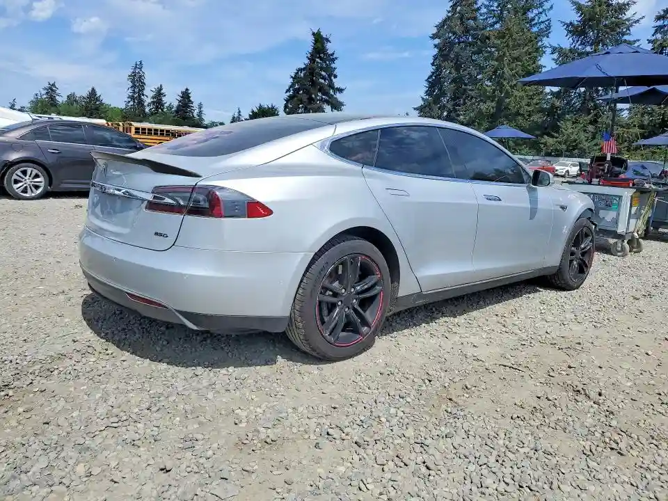 5YJSA1H26FFP69565 2015 TESLA MODEL S-2