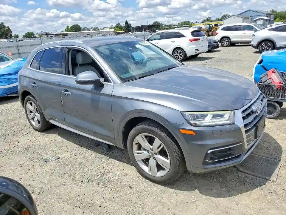 WA1CNAFY3K2034856 2019 AUDI Q5-3