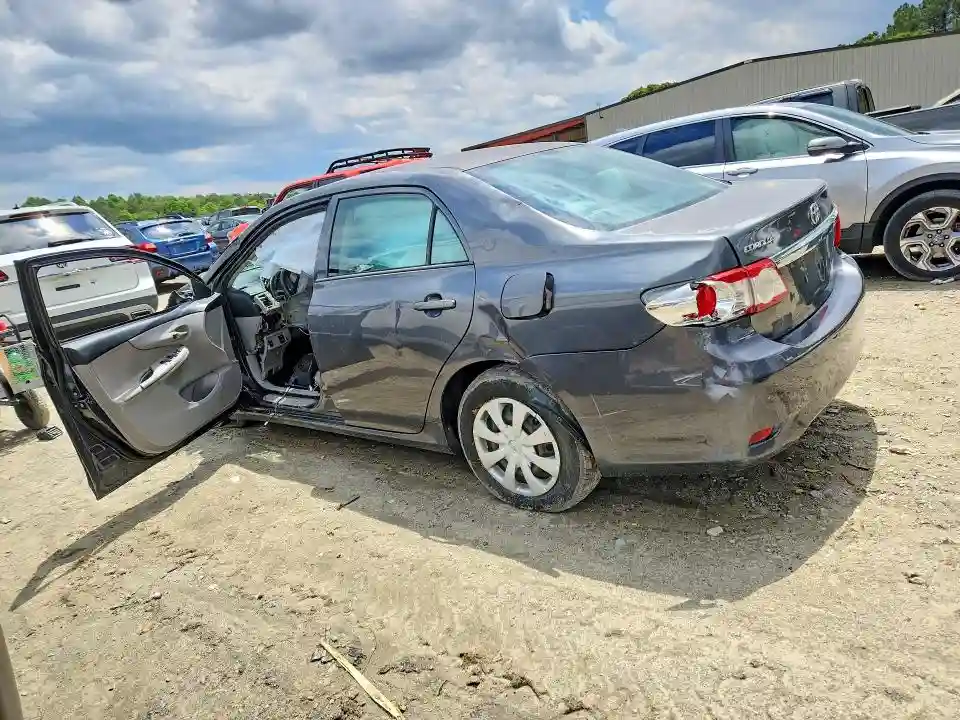 2T1BU4EE3DC979565 2013 TOYOTA COROLLA-1