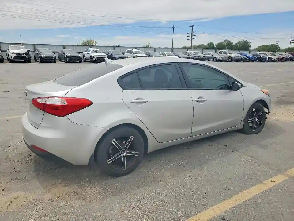 KNAFX4A66E5082131 2014 KIA FORTE-2