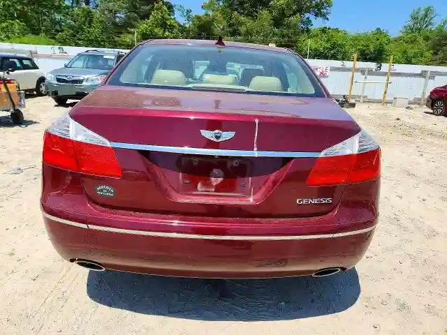 KMHGC4DE4BU124573 2011 HYUNDAI GENESIS-5