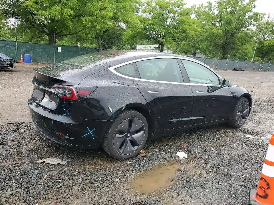 5YJ3E1EA3KF306250 2019 TESLA MODEL 3-2
