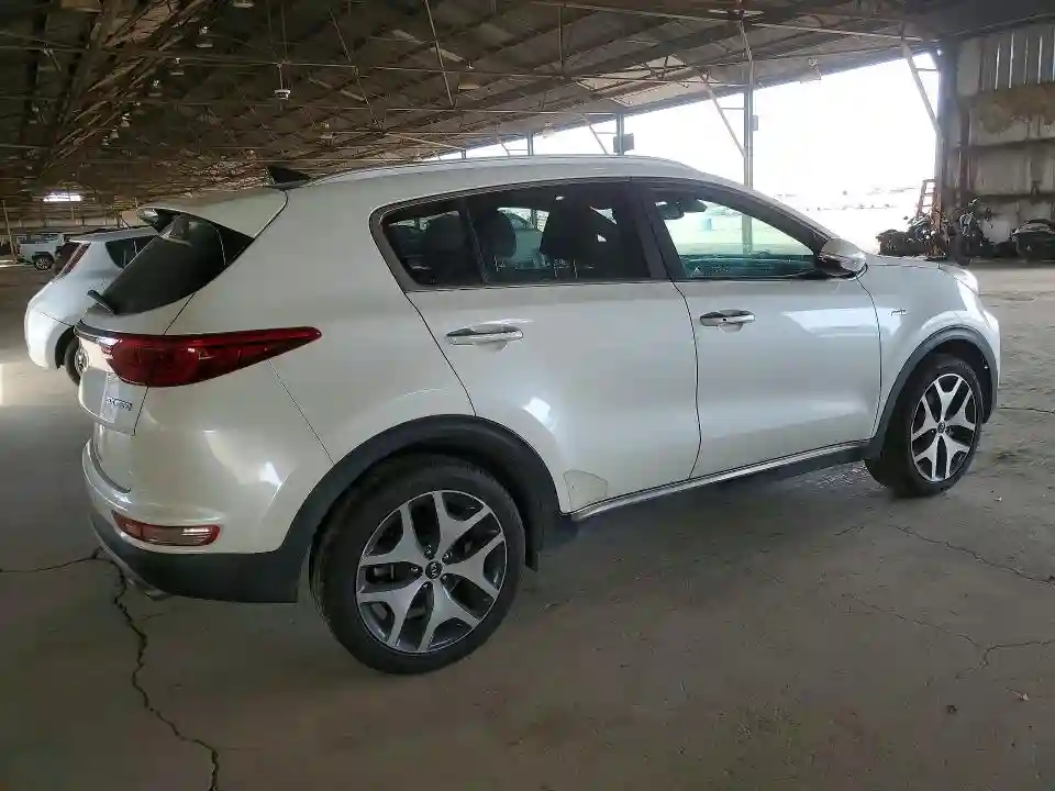 KNDPRCA66H7067990 2017 KIA SPORTAGE-2