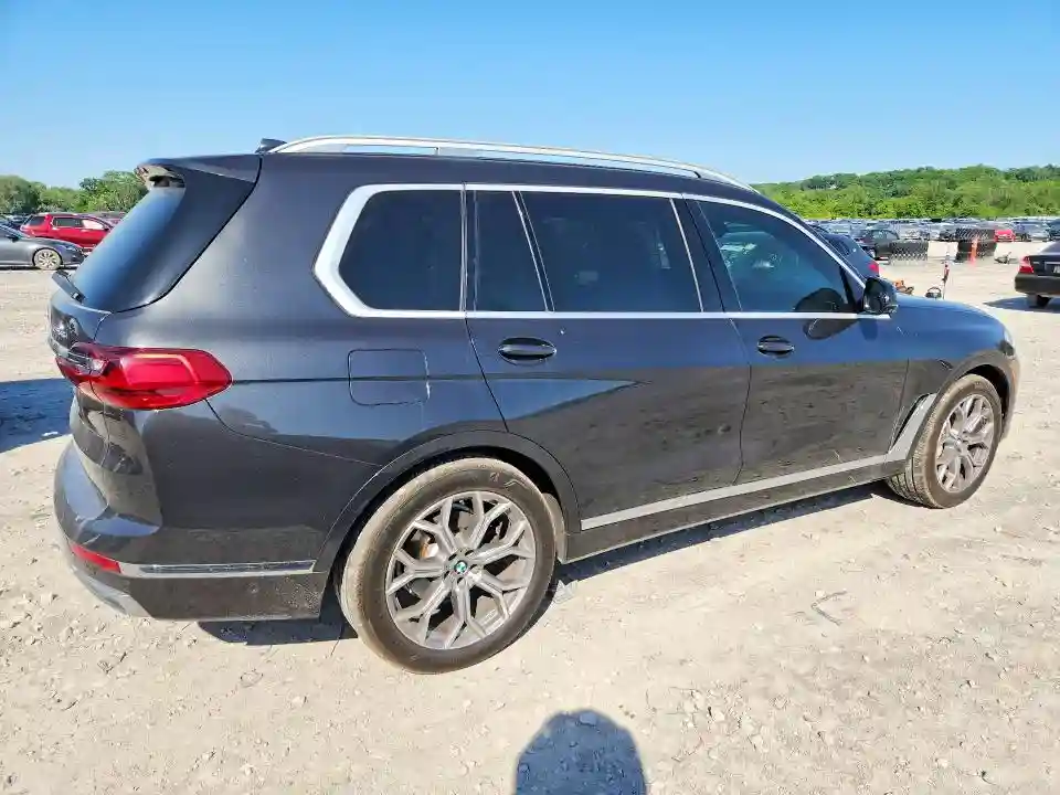 5UXCW2C06M9H63436 2021 BMW X7-2