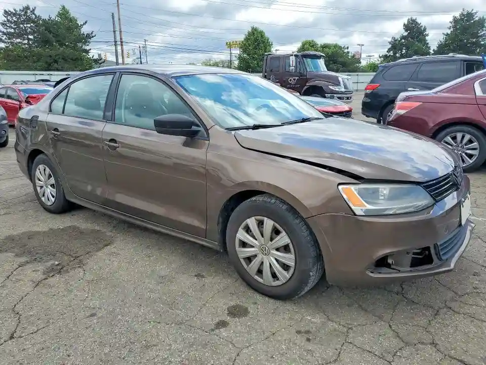 3VW2K7AJ7EM213788 2014 VOLKSWAGEN JETTA-3