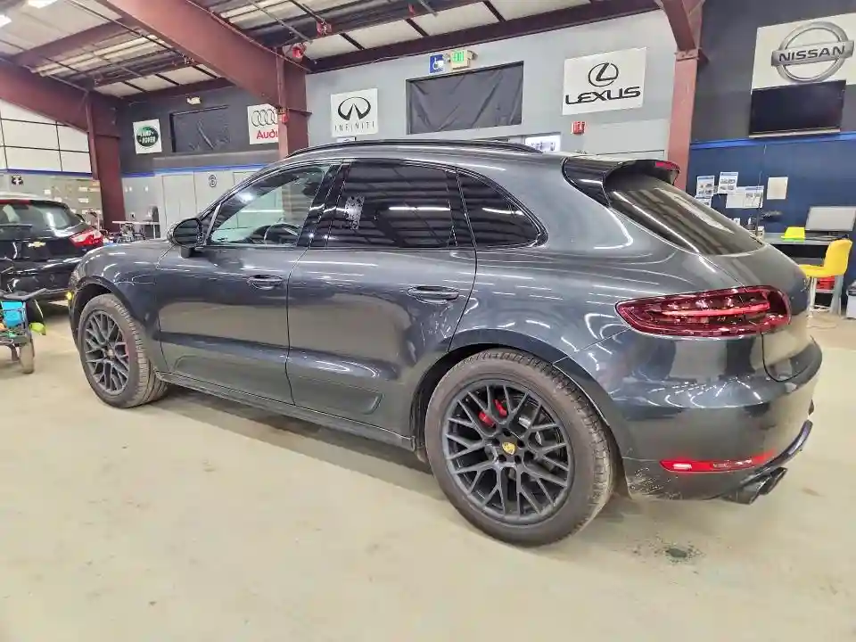 WP1AG2A58HLB52087 2017 PORSCHE MACAN-1