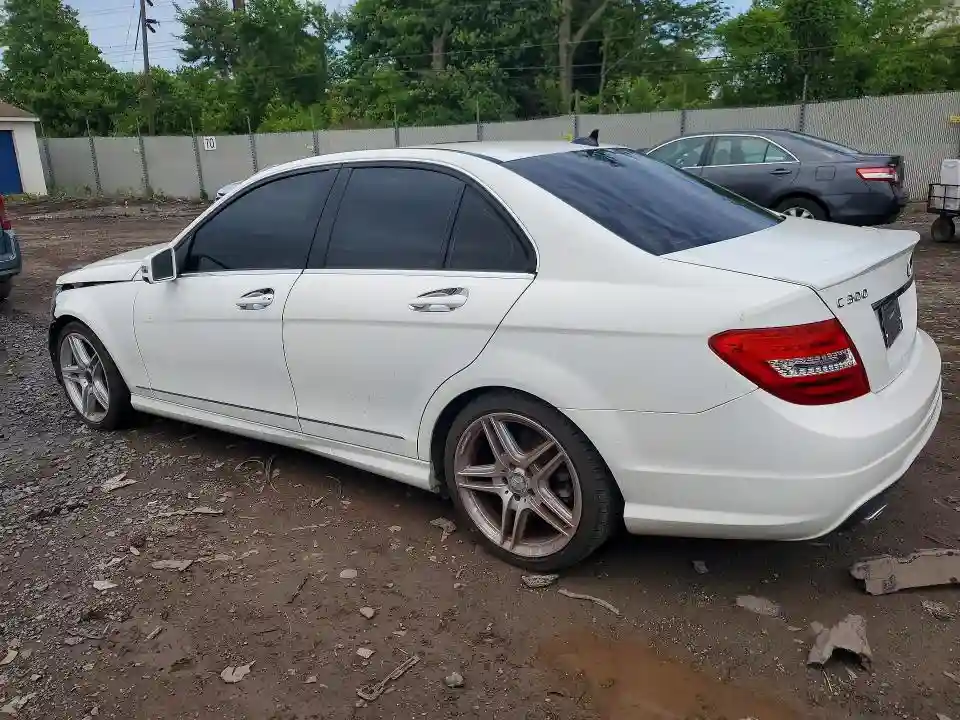 WDDGF8AB6EG181590 2014 MERCEDES-BENZ C-CLASS-1
