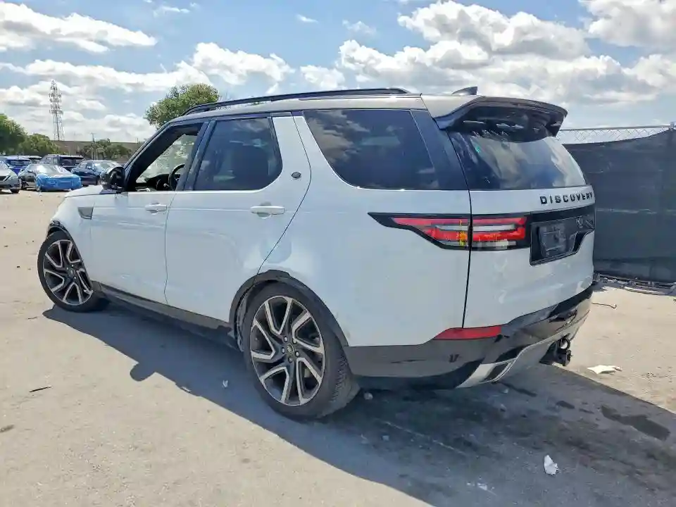 SALRHBBVXHA037088 2017 LAND ROVER DISCOVERY-1