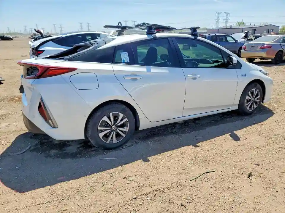 JTDKARFP4J3088694 2018 TOYOTA PRIUS-2