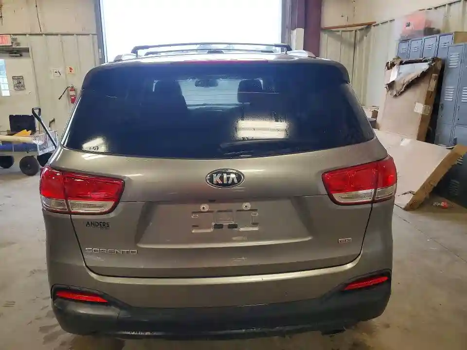 5XYPG4A39HG192437 2017 KIA SORENTO-5
