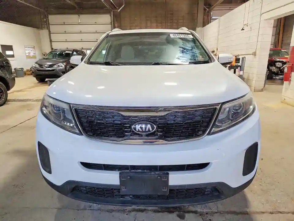 5XYKTDA79FG606645 2015 KIA SORENTO-4
