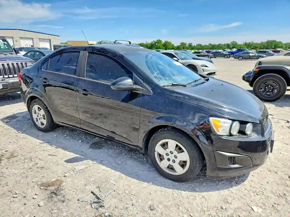 1G1JA5SH9G4165896 2016 CHEVROLET SONIC-3