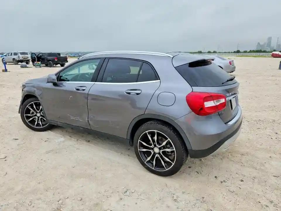 WDCTG4EB2GJ250879 2016 MERCEDES-BENZ GLA-CLASS-1
