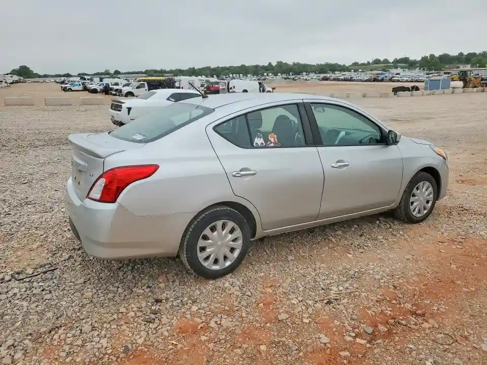 3N1CN7AP4KL867140 2019 NISSAN VERSA-2