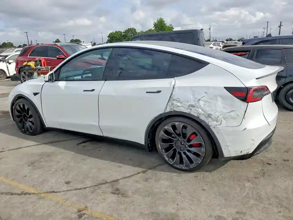 7SAYGDEF5PF738880 2023 TESLA MODEL Y-1
