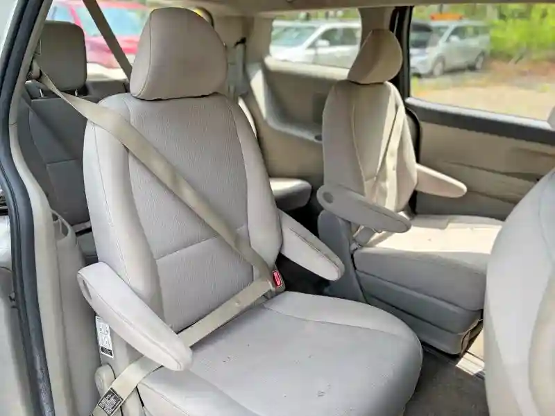 KNDMA5C15G6120531 2016 KIA SEDONA-5