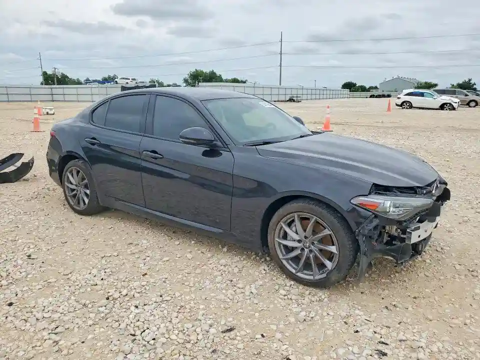 ZARFANAN2N7660186 2022 ALFA ROMEO GIULIA-3