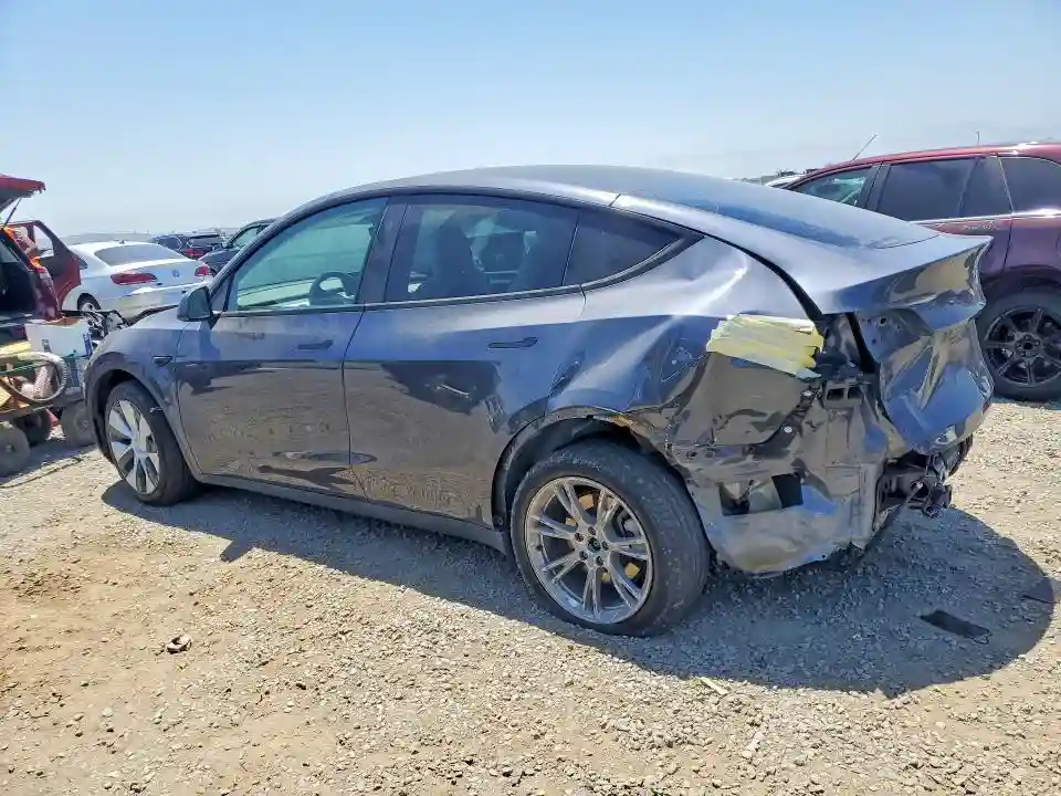 7SAYGDEE9PF970339 2023 TESLA MODEL Y-1