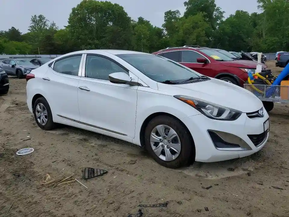 5NPDH4AE3GH666326 2016 HYUNDAI ELANTRA-3
