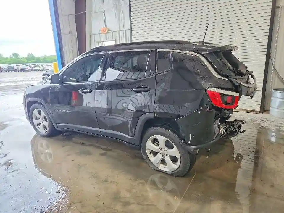 3C4NJCBB8KT855604 2019 JEEP COMPASS-1