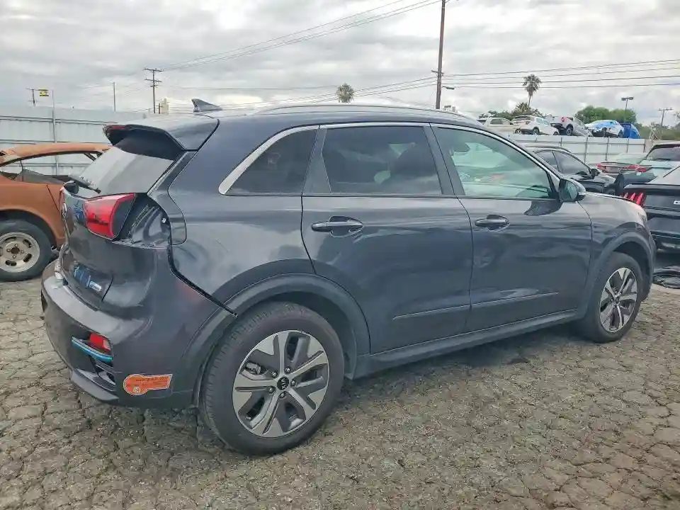 KNDCC3LG9K5017674 2019 KIA NIRO-2