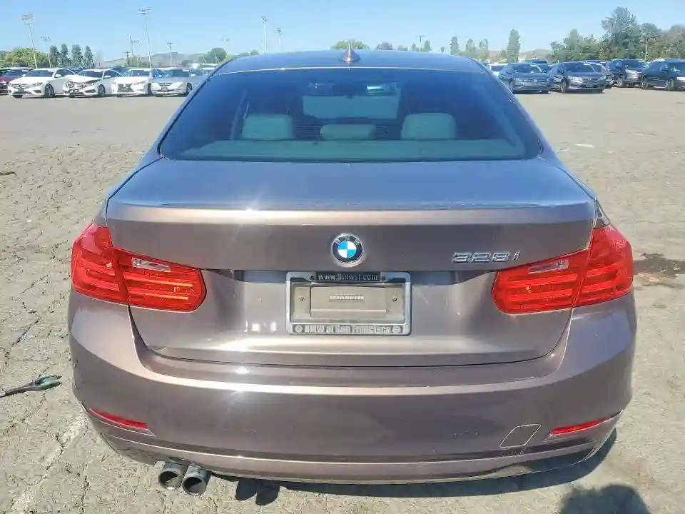WBA3C1G5XDNR44132 2013 BMW 3 SERIES-5