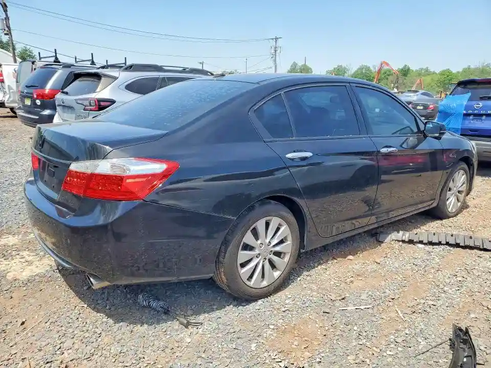 1HGCR3F87DA022449 2013 HONDA ACCORD-2