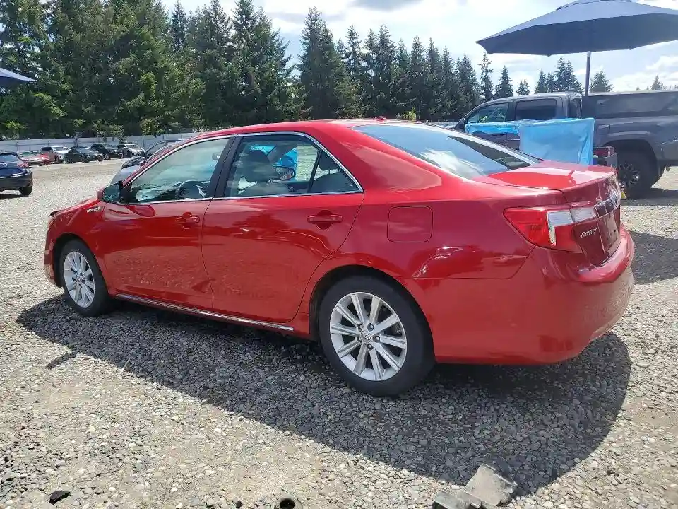 4T1BD1FK3EU115778 2014 TOYOTA CAMRY SOLA-1