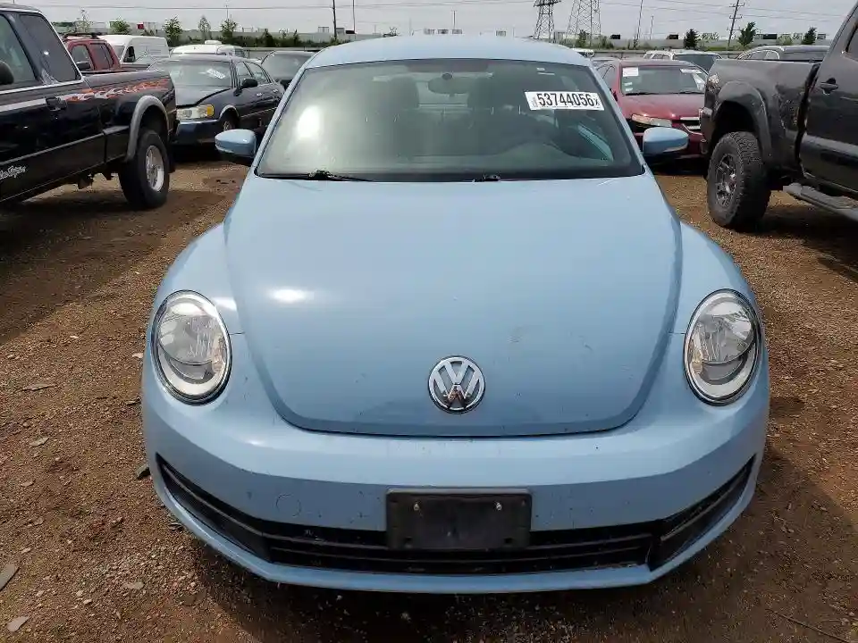 3VWJX7AT0CM656599 2012 VOLKSWAGEN BEETLE-4