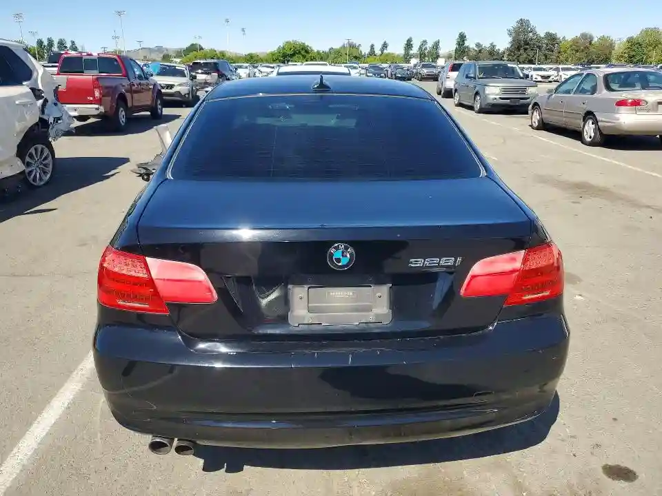 WBAKE5C59BE755066 2011 BMW 3 SERIES-5