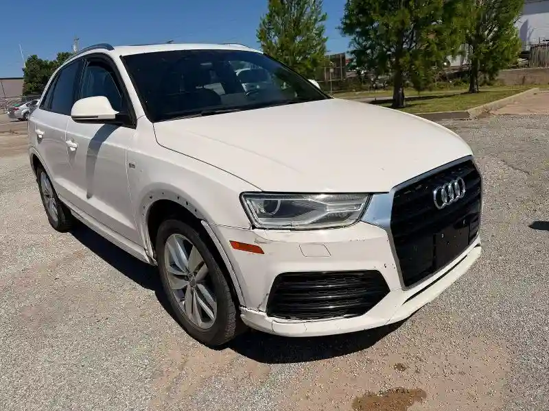 WA1BCCFS2JR018632 2018 AUDI Q3-0