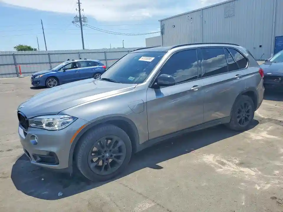 5UXKT0C51J0W00601 2018 BMW X5-0